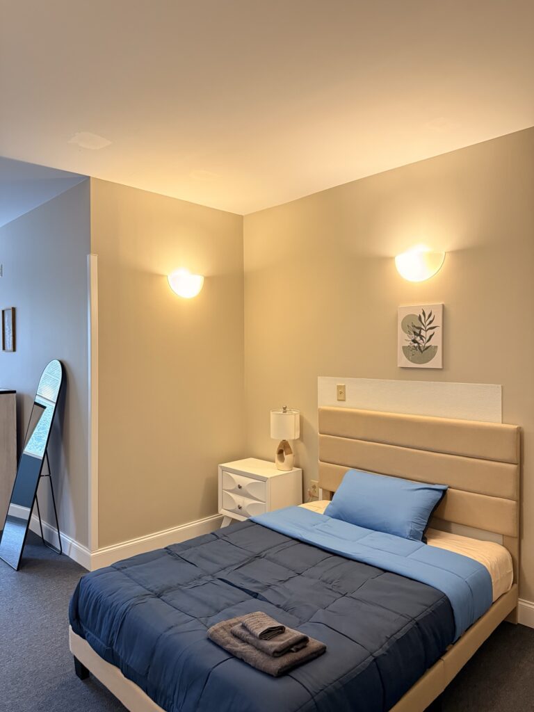 Bedroom at Elevate Health and Wellness women's residential program